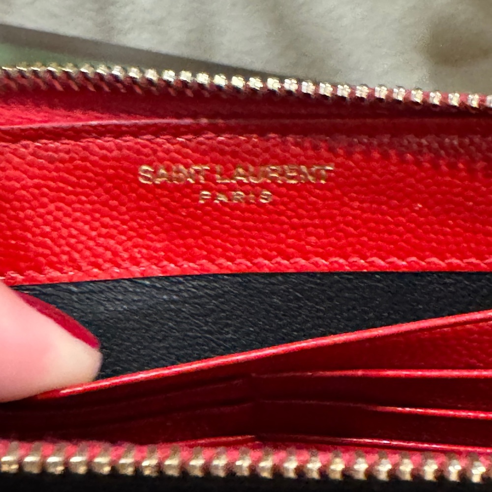 Saint Laurent Red Quilted Wallet with Gold Logo - Picture 6 of 12